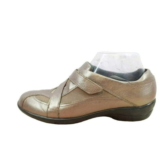Clarks Shoes - Clarks Brown Leather Slip On Hook & Loop Flat Loafer Shoes Size 7 Medium